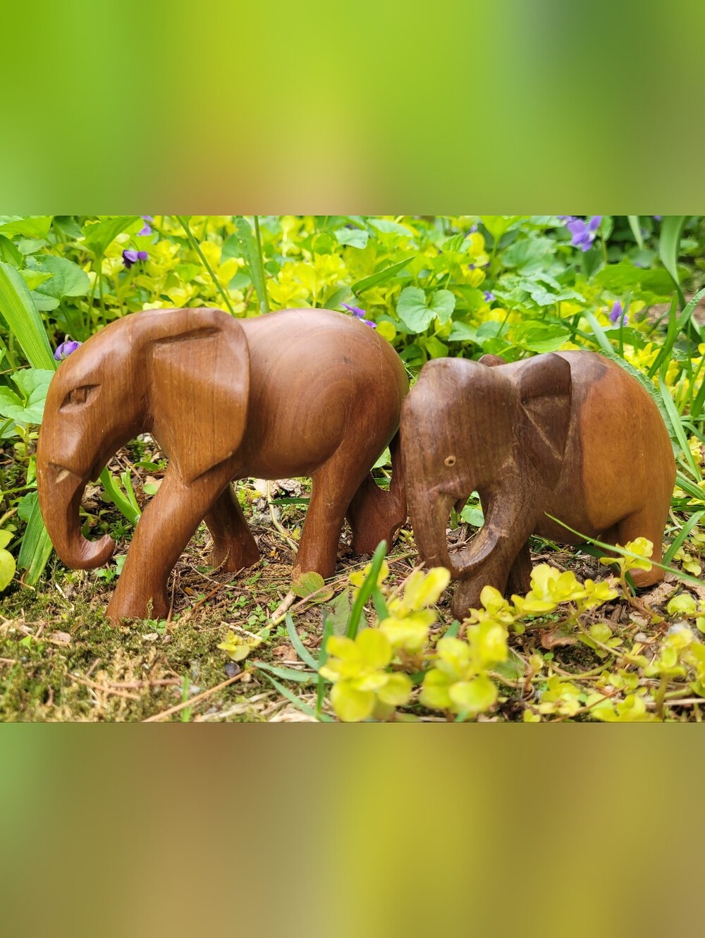 Vintage Hand-carved Wooden Elephant Figurines Mama & Baby